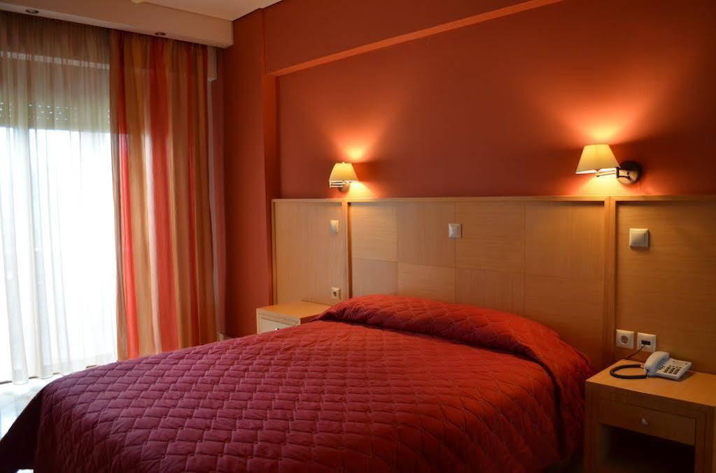 Evia Hotel & Suites Marmari  외부 사진