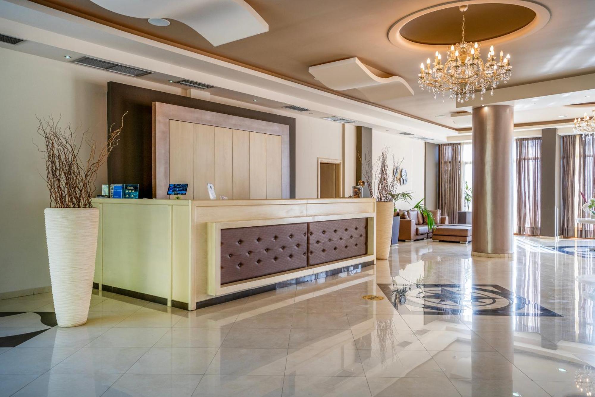 Evia Hotel & Suites Marmari  외부 사진