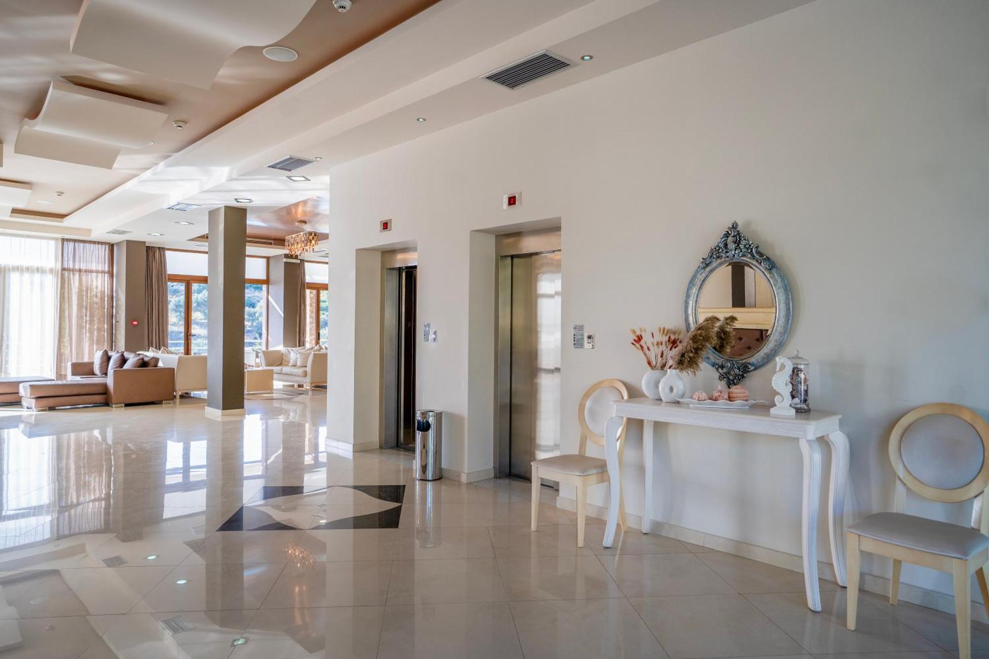Evia Hotel & Suites Marmari  외부 사진