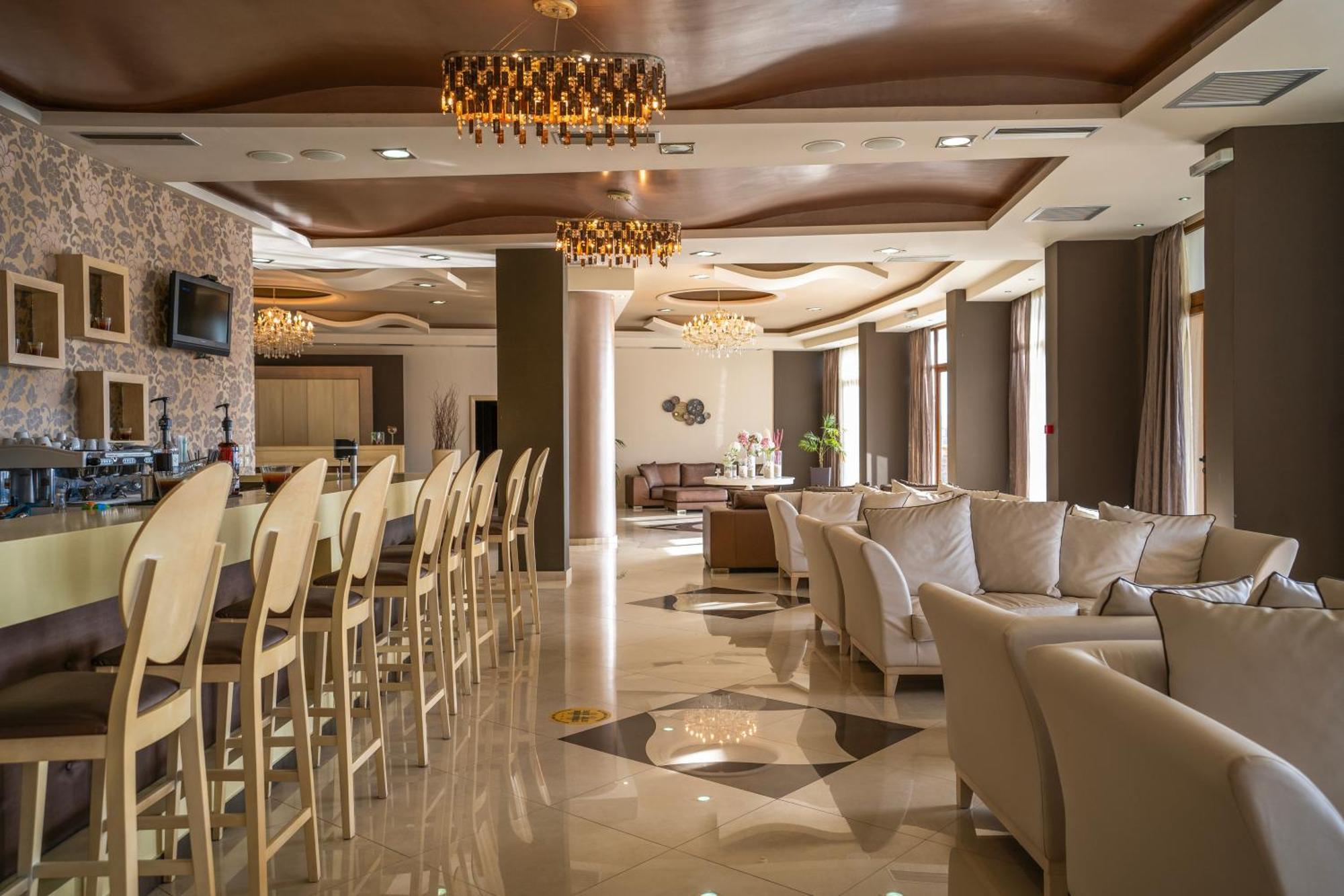 Evia Hotel & Suites Marmari  외부 사진