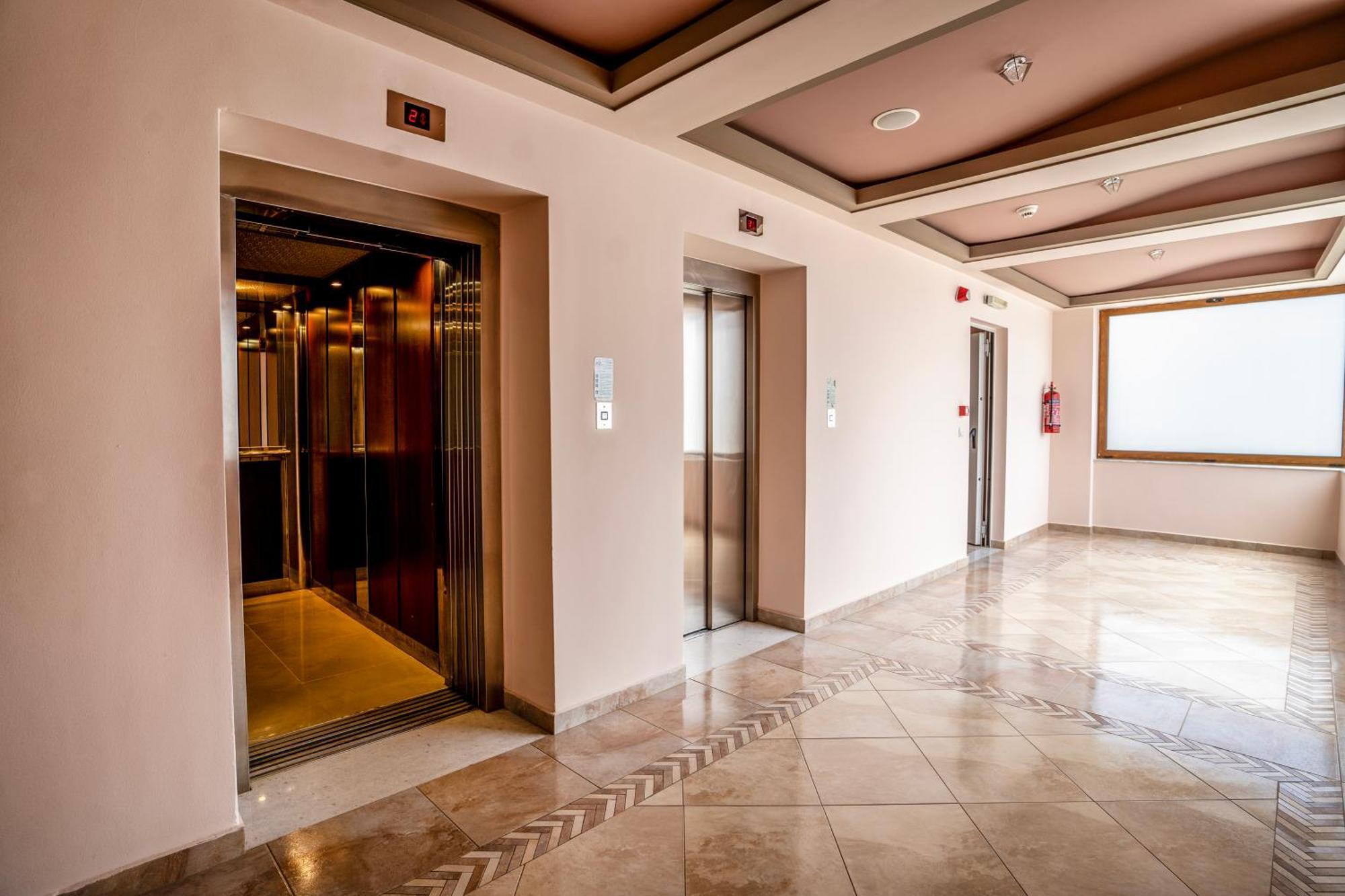 Evia Hotel & Suites Marmari  외부 사진