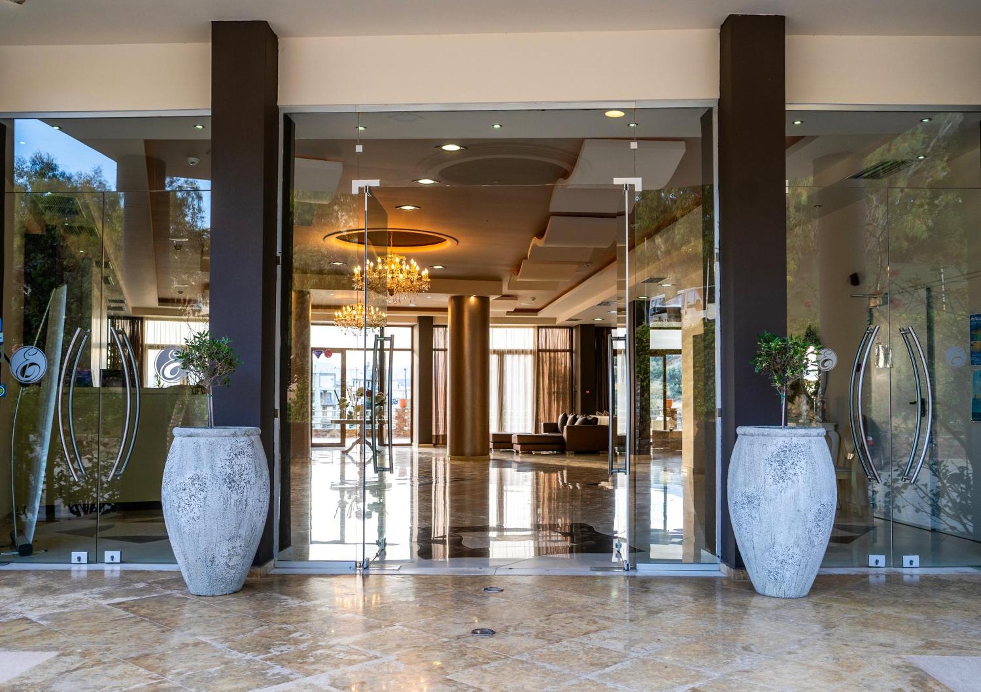 Evia Hotel & Suites Marmari  외부 사진