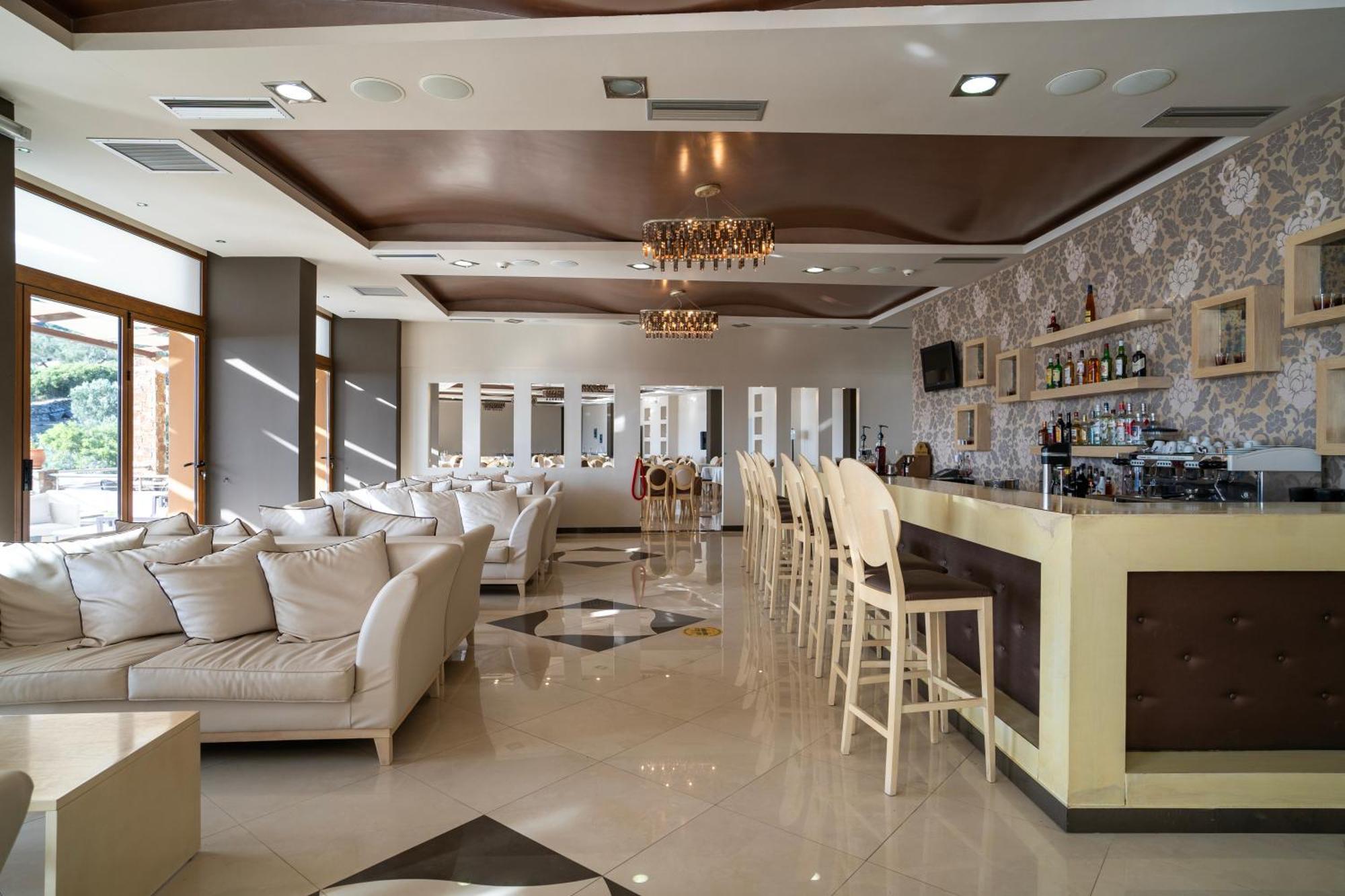Evia Hotel & Suites Marmari  외부 사진