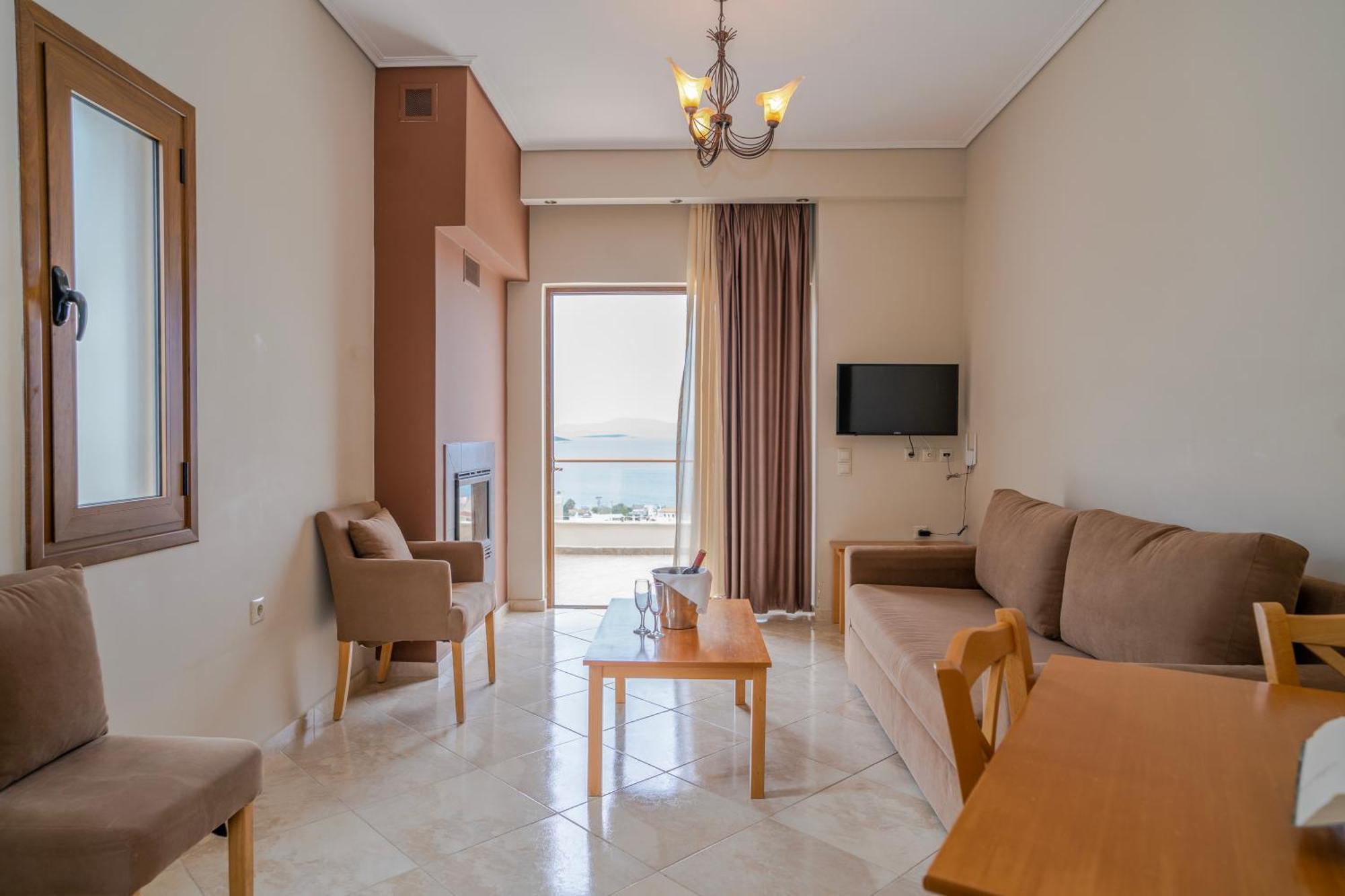 Evia Hotel & Suites Marmari  외부 사진