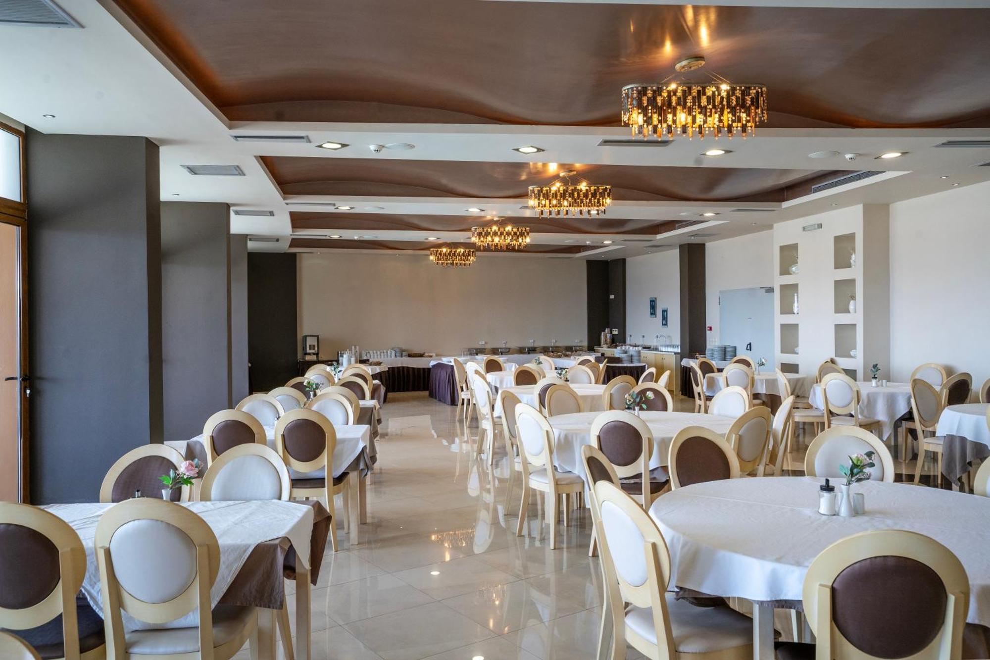 Evia Hotel & Suites Marmari  외부 사진